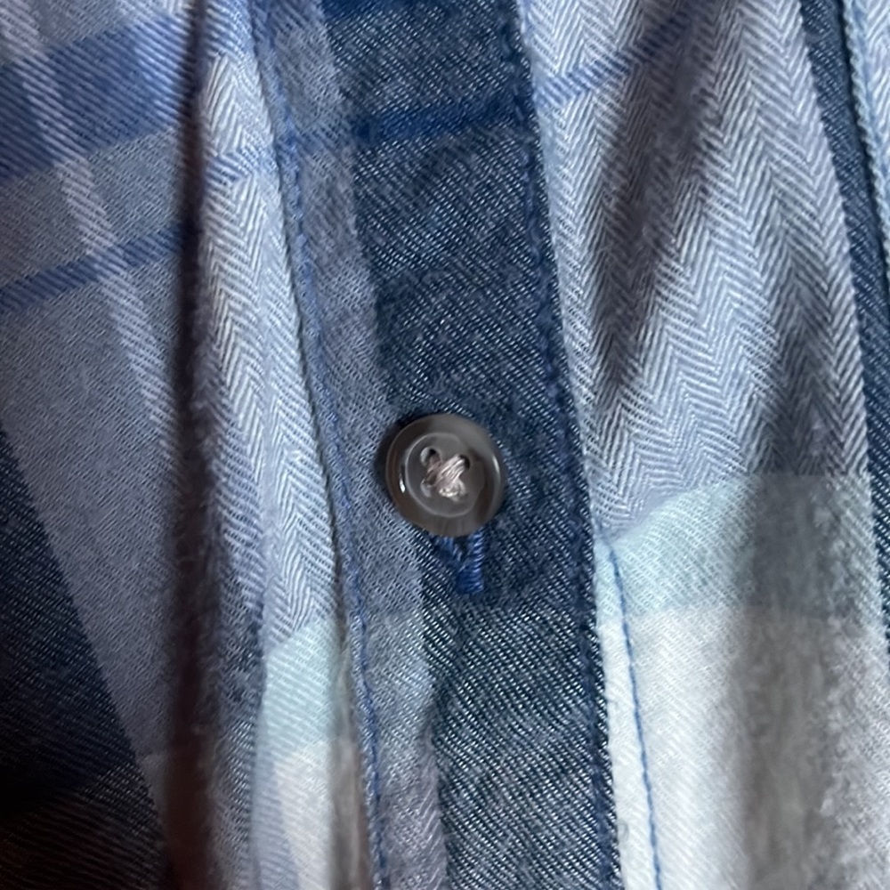 Universal Thread Button Down - Picture 3 of 3